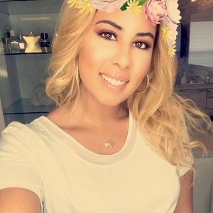 Meet your Posher, Alisha